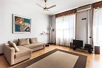 Temporary House - Navigli *